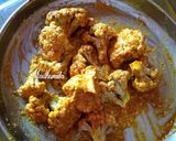 A picture of step 1 of Gobhi Masala.
