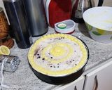 Foto del paso 9 de la receta: Torta de galletas con salsa de arándanos