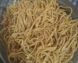 Foto langkah ke 2 dari resep Mie goreng telor.