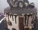 A picture of step 6 of Chocolate loaded cake🍫🎂🍰.