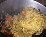 Foto langkah ke 6 dari resep Indomie Rebus Kering.