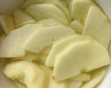 Foto del paso 1 de la receta: Torta de manzana invertida