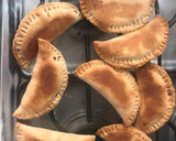 Foto del paso 7 de la receta: Empanadas de carne con arroz (andinas)