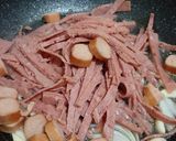 Foto langkah ke 2 dari resep Fusilli Aglio Olio.