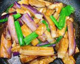 Hình bước làm 2 của món Cà tím xào dầu hào