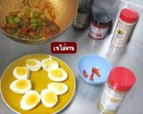รูปขั้นตอนการทำที่ 11 ของ ไข่ต้มราดผัดกิมจิแตงกวา
