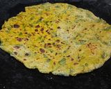 A picture of step 3 of Thepla Recipe.