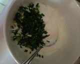 Foto del paso 2 de la receta: Salsa de yogur y ciboullete