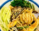 Hình bước làm 4 của món 🌱 Mì ngô xào tảo xoắn chay