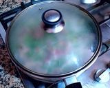 Foto del paso 5 de la receta: Cazuela de chuletas de cordero con patatas en salsa escabechada