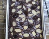 Foto langkah ke 9 dari resep Cranberry Brownie.