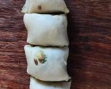 A picture of step 4 of Samosa roll chat.