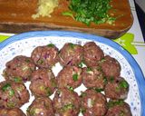 A picture of step 1 of Spicy meatball with spaghetti #themechallenge.