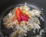Foto del paso 4 de la receta: Fideos a la cazuela y fessolets con salchichas y rebozuelos