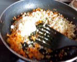 A picture of step 1 of Spinach and cabbage soup.