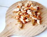Foto del paso 1 de la receta: Pollo cremoso con espinacas