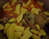 Körömpörkölt burgonyával recept fázis 4 fotója