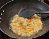 A picture of step 3 of Crispy Suran fry.