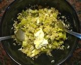 Foto del paso 2 de la receta: Ensalada de arroz integral con brócoli, apio y clara de huevo poché