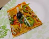 صورة لخطوة 5 من وصفة بيتزا الشاورما بصلصة الطماطم 🍅🍕