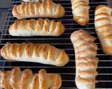 A picture of step 8 of Cream buns.