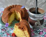 Foto del paso 4 de la receta: Budín de yogur y dulce de leche🧉