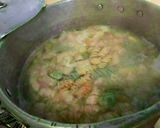 A picture of step 1 of Pasta with seashells (clams).