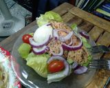 Hình bước làm 6 của món Mỳ ý cá hồi sốt kem nấm và salad cá hồi