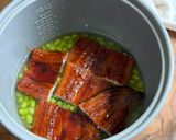 A picture of step 3 of Unagi Rice.