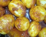 A picture of step 4 of Schezwan sauce baby potatoes.
