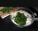 ফ্লাফি স্পিন্যাচ চীজ অমলেট রেসিপি ধাপ - 3 ছবি