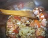 A picture of step 2 of Lauki bhujia.