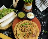 A picture of step 4 of Radish and Onion Paratha.