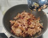 Foto langkah ke 2 dari resep Tuna kacang cah cabai kering & rumput laut.