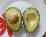 Foto del paso 2 de la receta: ¿Cómo sacar la pulpa un aguacate fácilmente? #superalimento