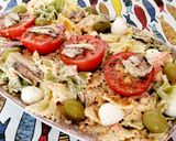 Foto del paso 7 de la receta: Ensalada de pasta con mozzarella y sardinillas