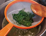 Foto del paso 3 de la receta: Arroz verde con pollo, zanahorias y alcachofas