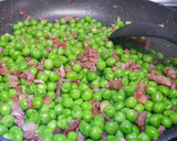 Foto del paso 3 de la receta: Revuelto de guisantes con jamón
