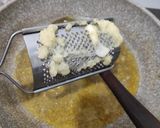 Foto langkah ke 2 dari resep Garlic Croutons.