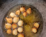 Foto langkah ke 4 dari resep Loukoumades Donat Yunani.