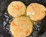 A picture of step 5 of Oats tikki.