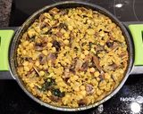 Foto del paso 6 de la receta: Garbanzos con soja texturizada, champiñones y espinacas