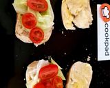 A picture of step 2 of My BLT on a Crusty Roll 😘.
