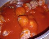 Foto del paso 3 de la receta: Pasta Seca con Salsa de Albóndigas de Carne