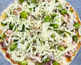 Hình bước làm 3 của món Pizza nhân hải sản