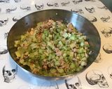 A picture of step 6 of Marinated Celery Salad with Tuna and Lemon.