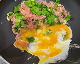 ข้าวผัดแหนม ผัดแบบแห้งๆ วิธีทำสูตร 4 รูป