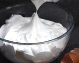 Foto del paso 6 de la receta: MERENGUE ITALIANO FÁCIL para cupcakes, lemon pie o cualquier torta