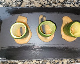 Foto del paso 11 de la receta: Calabacín relleno de gambitas rojas
