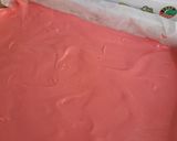 Foto langkah ke 4 dari resep Red Velvet Roll Cake with Cherry.